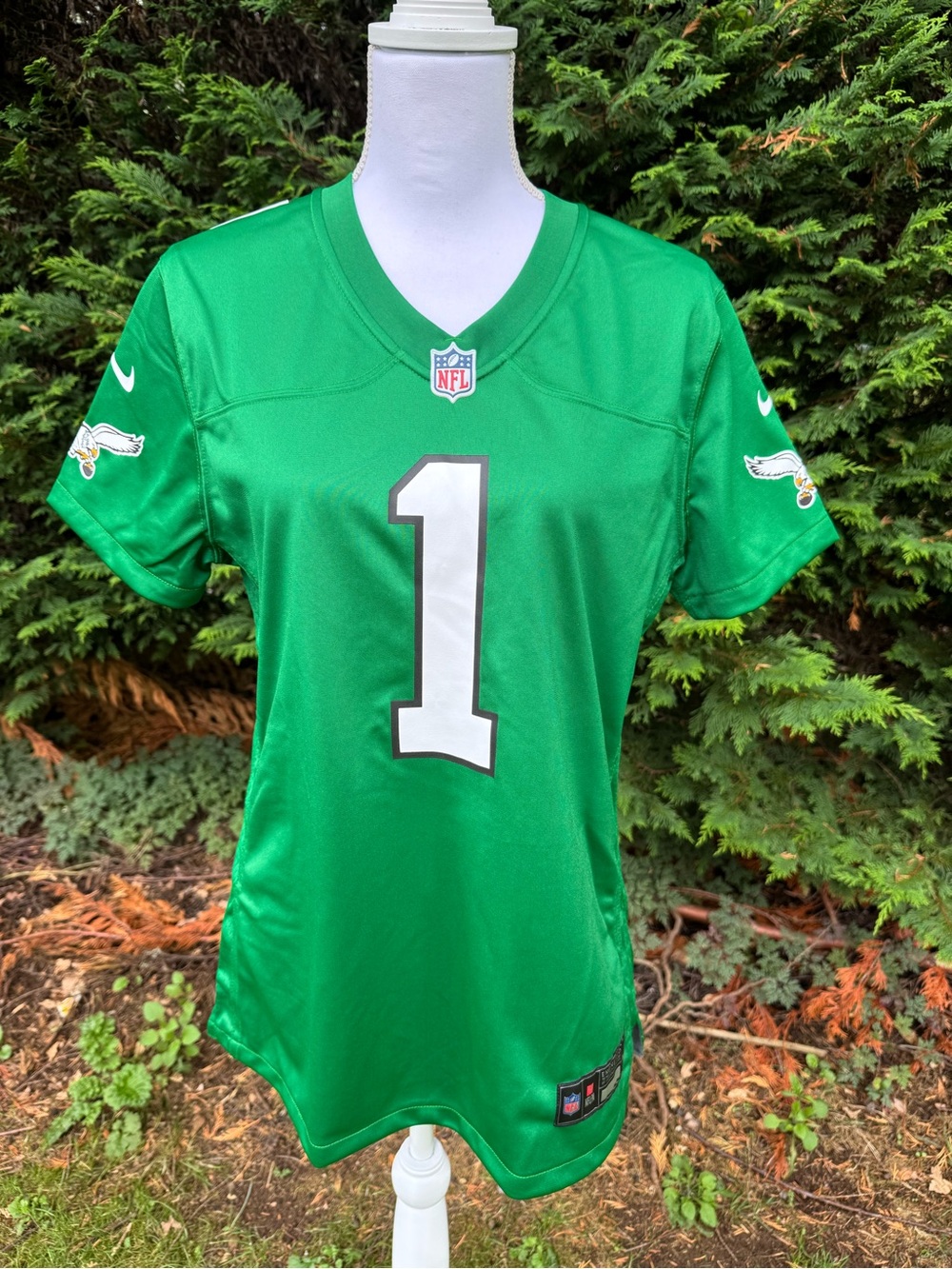 Women’s NFL Eagles Jersey | NWT | Hurts | Size Large